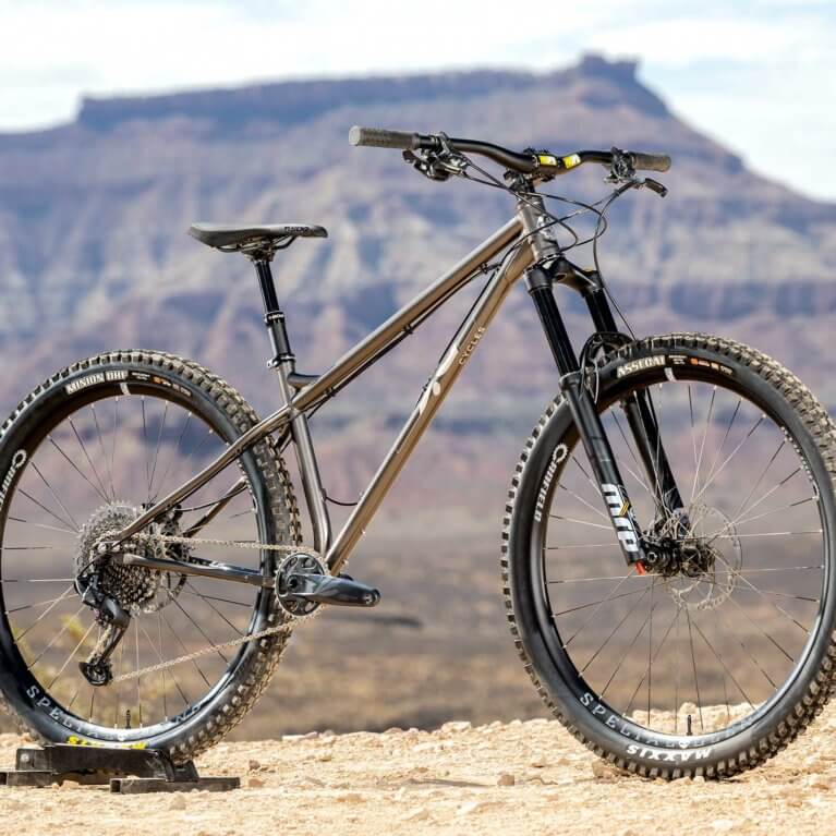 29’ER HARDTAIL BUILT BY CANFIELD